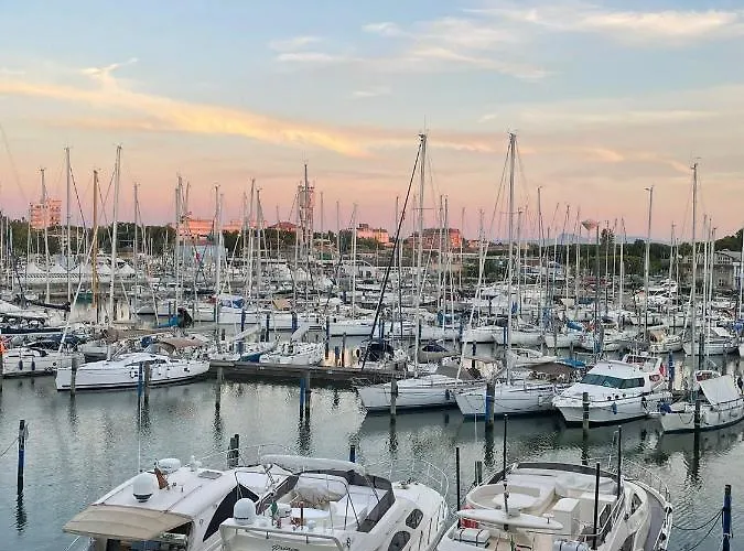 Onda Marina شقة فندقية تْشيزيناتيكو